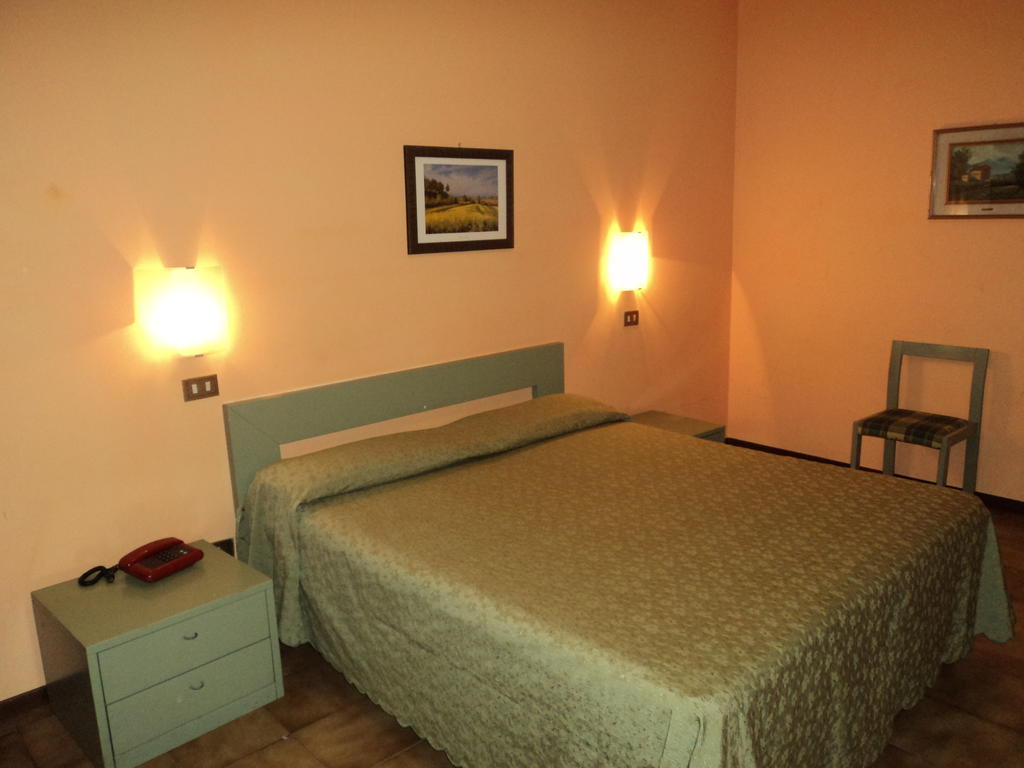 Zenith Hotel Montecatini Terme Værelse billede